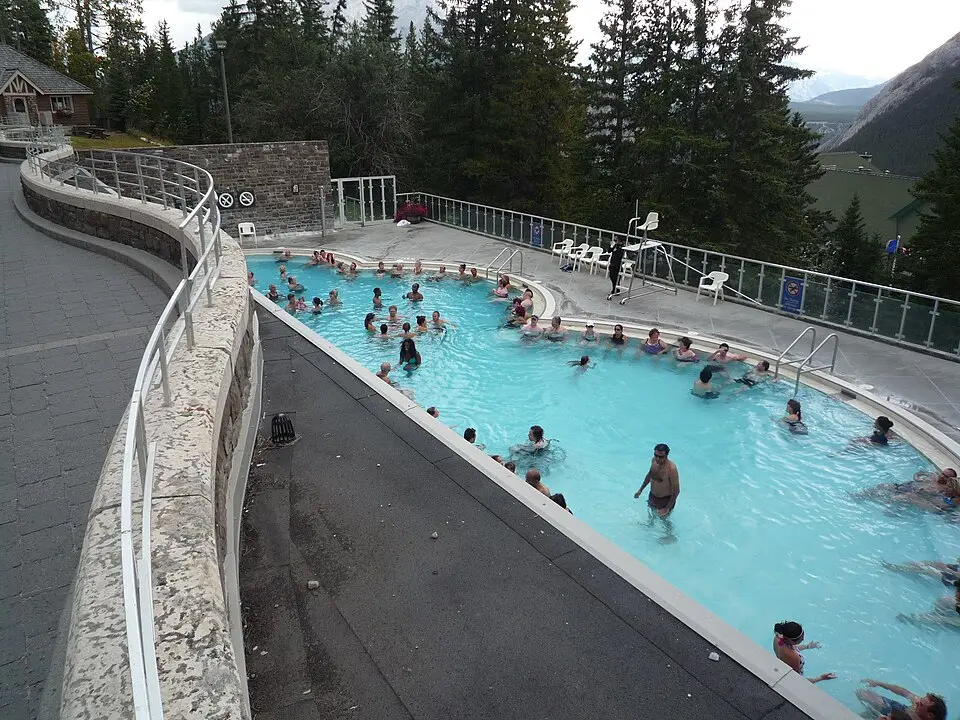 Piscina exterior de Banff Upper Hot Springs