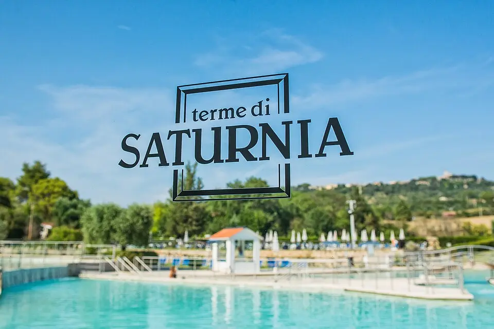 Piscinas termales del resort Terme di Saturnia