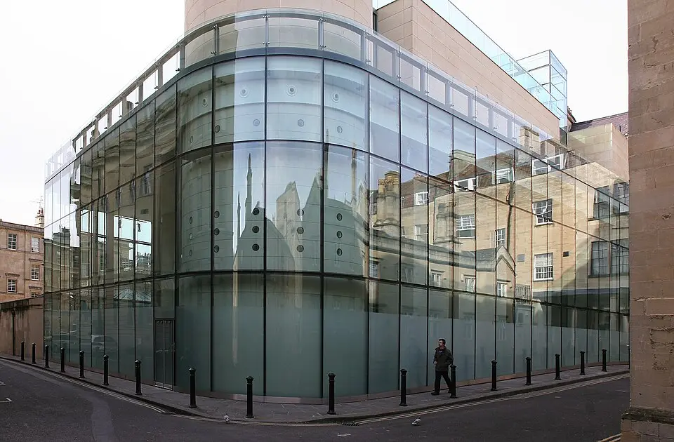 Exterior histórico de Thermae Bath Spa en Bath